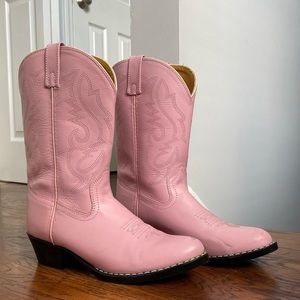 pink cowgirl boots